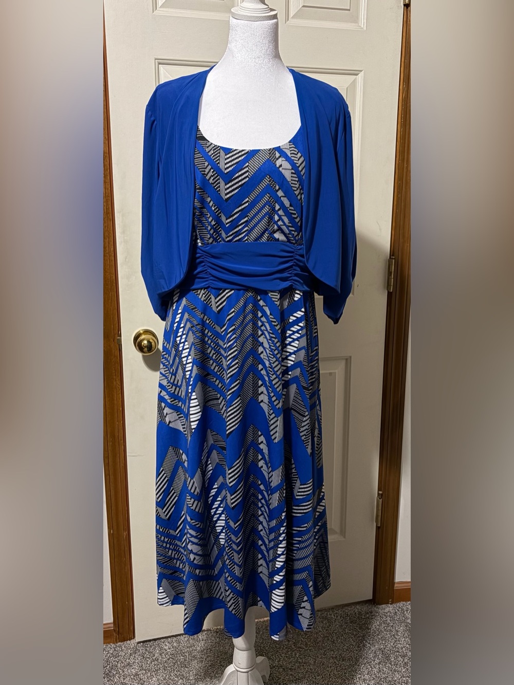 Perceptions New York Women's Blue Chevron Dress & Jacket Set Size L